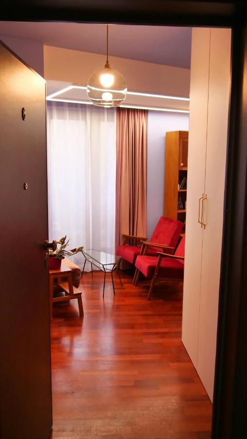 Downtown Italian Studio บูคาเรสต์ ภายนอก รูปภาพ
